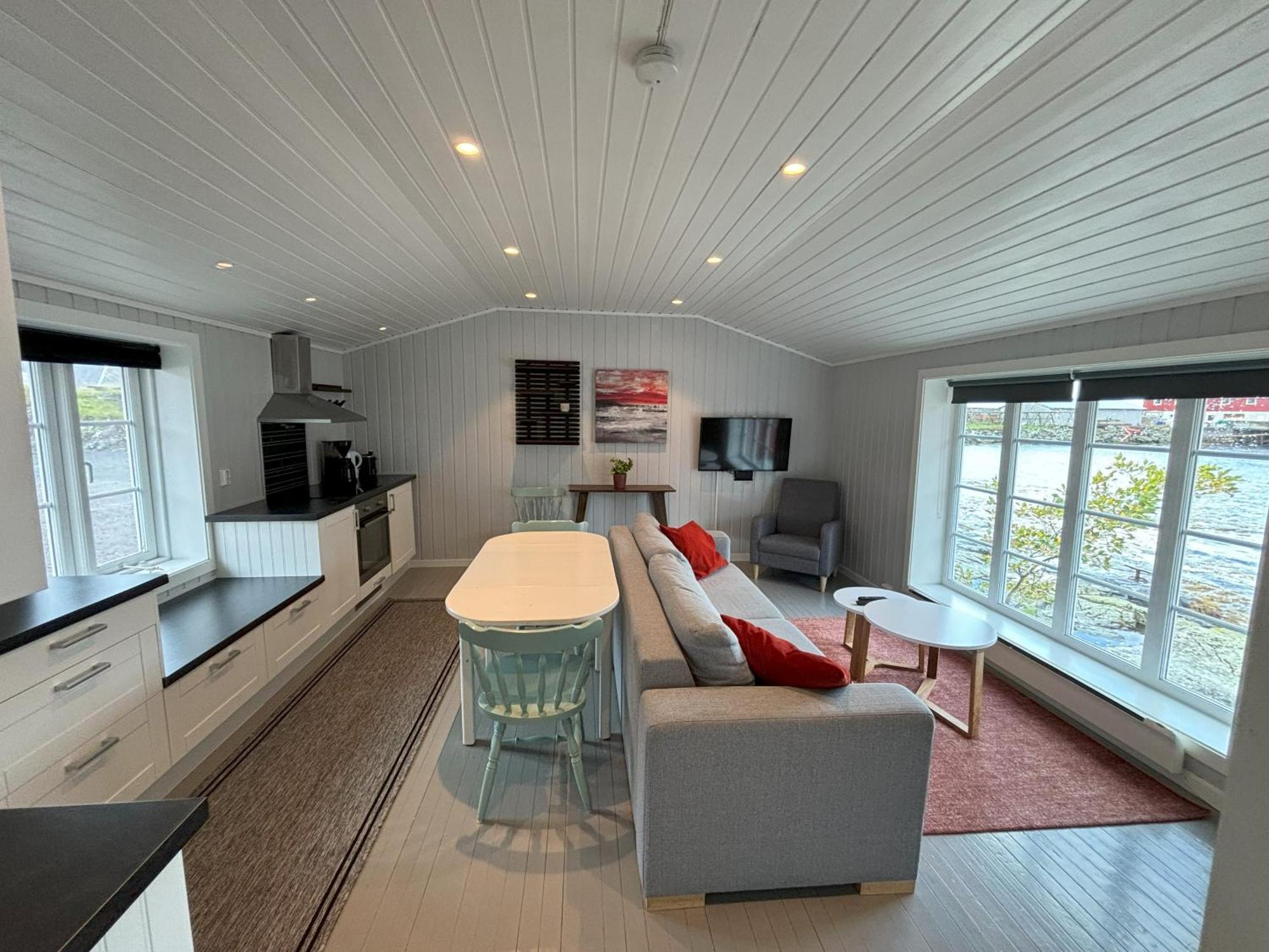 Buodden Rorbuer - Fisherman Cabins Sorvagen Exterior photo